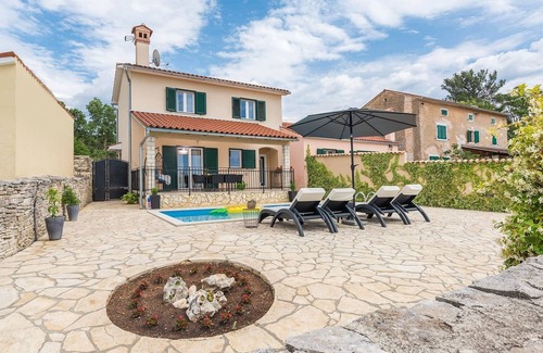 Kanfanar Cabin | Modern villa for 6 persons and with pool, near Kanfanar