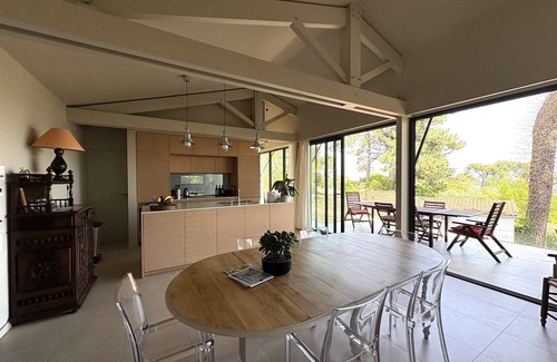 Le Canon Villa | Modern villa in Le Canon, up to 10 people, stunning view