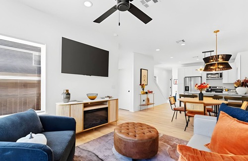 University House | Modern Waco Retreat in a Prime Location