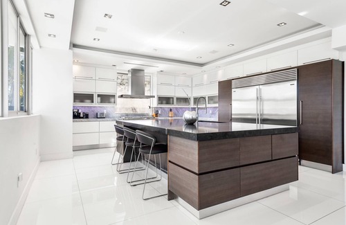 Nurmi Isles House | Modern Waterfront Mansion in the heart of Las Olas minutes from the Beach