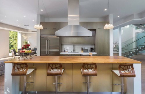 Melrose Villa | Modern Weho Luxury Stunning High Ceiling + Rooftop