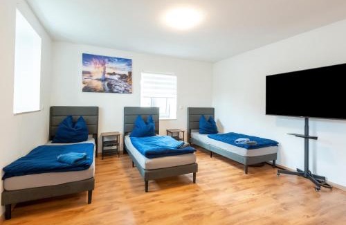 Haunsheim Apartment | Moderne Ferienwohnung Maria Legoland 70m2 & Moderne Monteurzimmer 80m2 - 2-12 Gäste