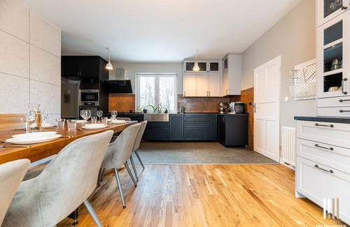 Piechowice House | Moderne Rustieke Villa in de Bergen op een Besloten Terrein van 5000 m2