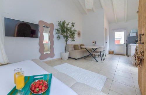 Punto de Oro Apartment | Moderne Studio Sea dichtbij de zee met zwembad