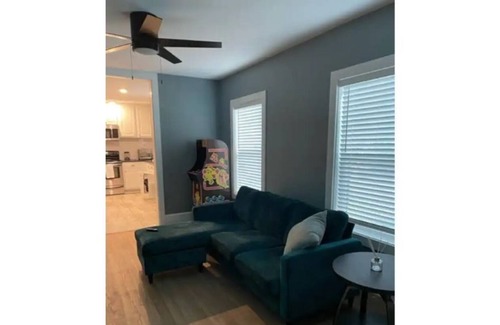 Plaza Midwood House | Modernized 1940s Bunglaow in historic Plaza-Midwood