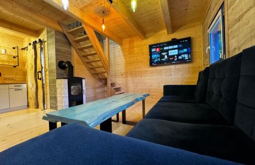Dlha nad Kysucou Ski Chalet | Modrá chata pod horou