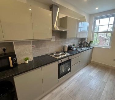 Sutton Central Apartment | ModrenMuse