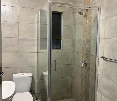 Emalahleni House | Mogoma Guesthouse