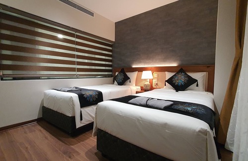Cong Vi Hotel | MOMIZI HANOI 2 - PHAN KE BINH