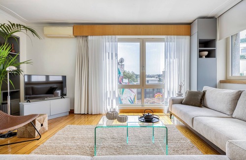 Psirri Apartment | Monastiraki Stylish Loft W/Acropolis View/Bathtub