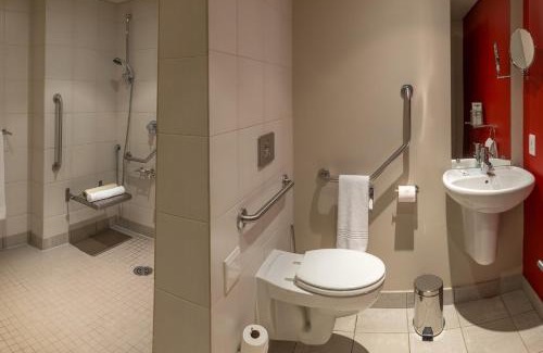 O.R. Tambo Hotel | Mondior at Emperors Palace