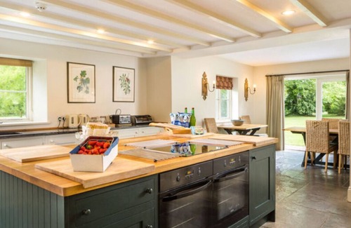 Monnington-on-Wye House | Monnington House & Garden Cottage 9 dbl bedrms 9 bathrms Great for special stays
