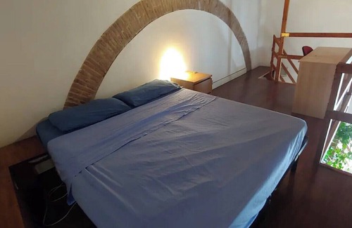 Florence Apartment | Monolocale ristrutturato in un ex borgo medievale a Firenze.