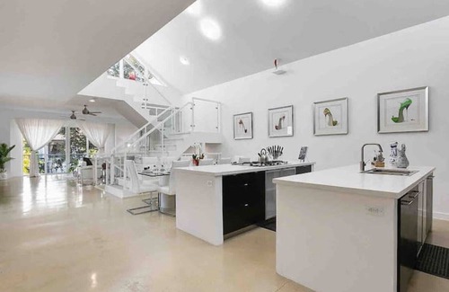 Downtown Fort Lauderdale House | Monroe Mansion Las Olas Downtown House With Pool!