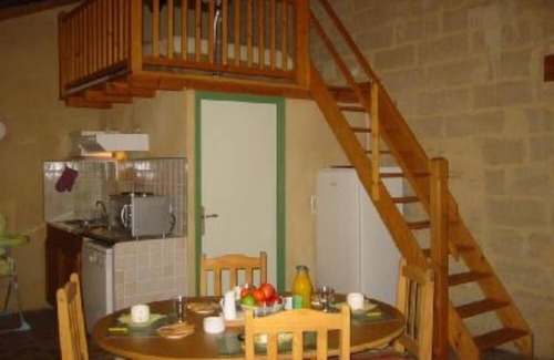 Montaren-et-Saint-Mediers Apartment | Montaren Et Saint Mediers: LODGING BAMBOO apartment in Farmhouse of the XVIIIème century with mezzanine, made safe heated swimming pool and Spa