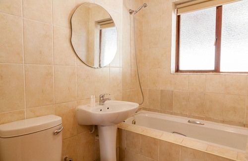 Montagu Hotel | Montagu Springs Resort