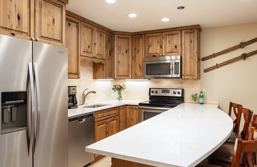Vail Condo | Montaneros 220 - 1 Bedroom Diamond