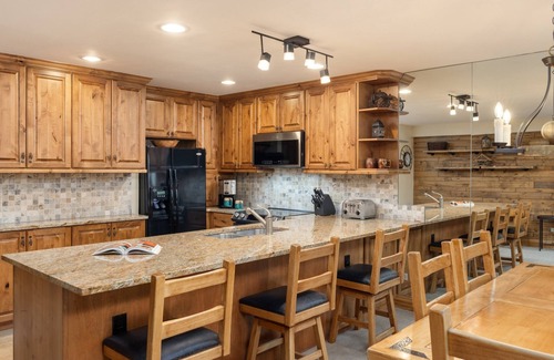 Vail Condo | Montaneros 312 - 2 Bedroom Platinum