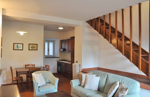 Capranica Apartment | Montecasciano - Rosa