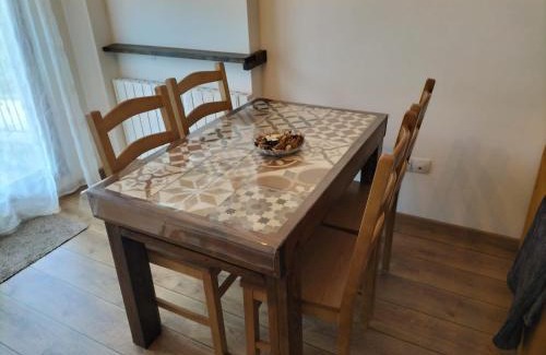 Puebla de Lillo Apartment | Montes de Lillo -Vut LE 625