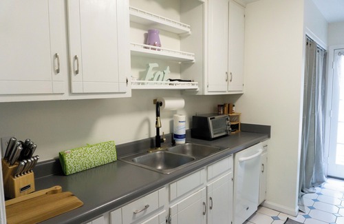 McMurray House | Month-to-Month Furnished Ranch Rental