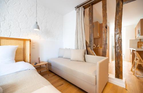 Montmartre Apartment | Montmartre lovers