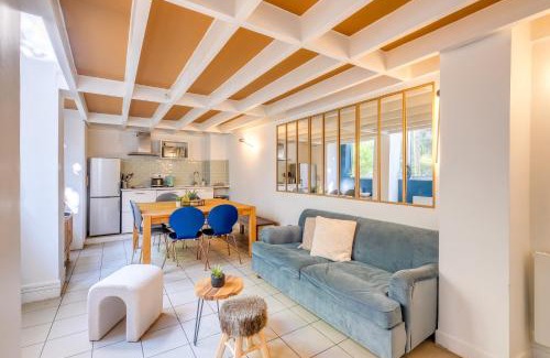 Quartier de Rochechouart Apartment | MONTMARTRE Sacré-Coeur, appartement jardin 6 à 8P