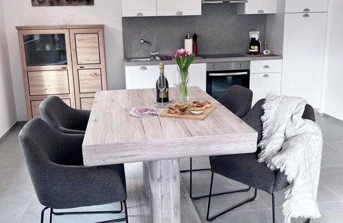 Gordevio Apartment | Moon House