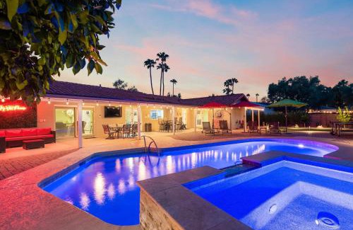 North Mountain House | Moon Valley-Pool Spa Foosball Ping Pong PutPut