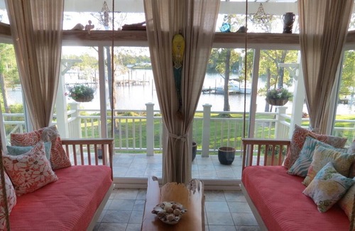 Oriental House | Mooncatcher's - exquisite waterfront home!