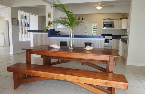 Diamond House | MOONDROPS is a scenic & spacious setting for reconnecting!