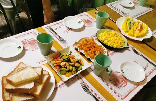 Xincheng House | Moonlight Fengqing Homestay