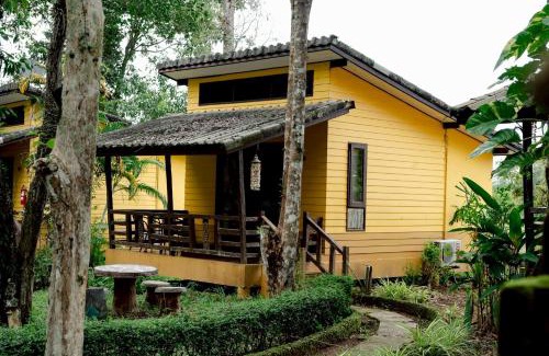 Ko Chang Resort | Moonlit Garden