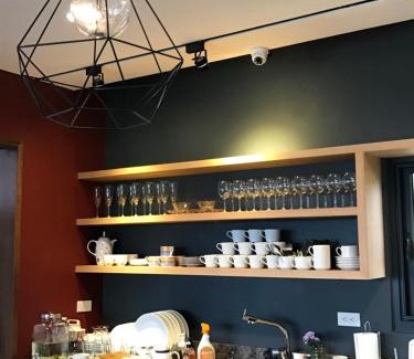 Donghe House | Moonlit Seaview Homestay