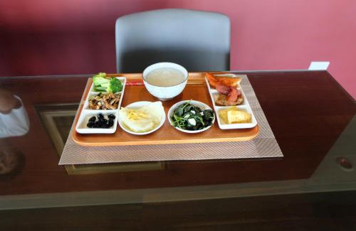 Donghe House | Moonlit Seaview Homestay