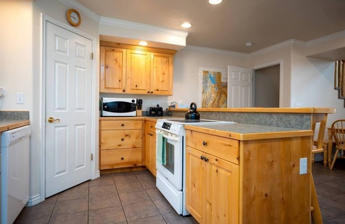 Powder Mountain Condo | Moonridge Ski Haven MR6 – Ski-In/Out |Yr-Rnd Adv