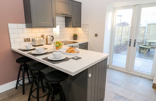 Haworth Cottage | MOOR EDGE COTTAGE, character holiday cottage in Cross Roads