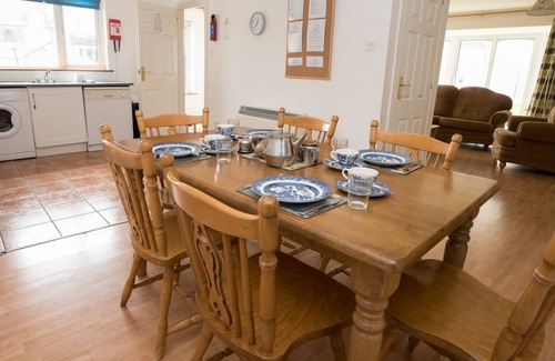 Kilkee House | Moore Bay(TR4) HH No 14A by Interhome