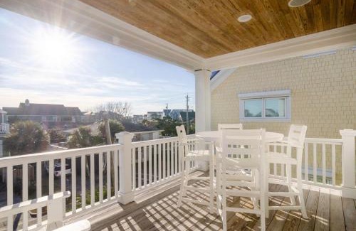 Wrightsville Beach House | Moore Shore Time by Bryant Real Estate