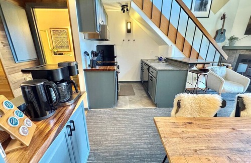 Lutsen House | Moose Mtn Retreat Ski-in out Condo Pool Hot Tub Fire Pits