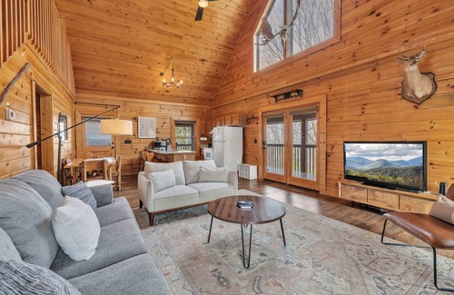 Sevierville Cabin | Moosehead Lodge – Fantastic Cabin at Lake Douglas!