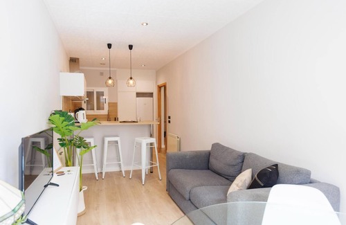 el Mercadal Apartment | Mora 4-2 - Holiday Apartment Rental in Girona | Bravissimo
