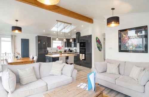 Redruth House | Mordros Lodge