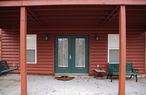 Farmers Cabin | Morehead Cabin on the lake