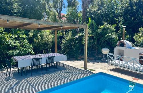 Somerset West Apartment | Morningside Studio apartment, load shedding proof