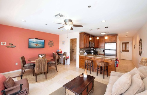 Colliers Bay Condo | Morritt's Tortuga Club 1 BR LUXE Condo Sleeps 4