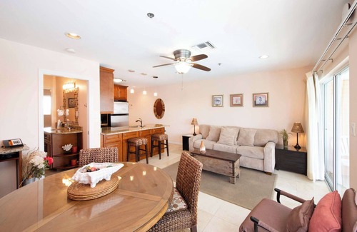 Colliers Bay Condo | Morritt's Tortuga Club 1 BR LUXE Condo Sleeps 4