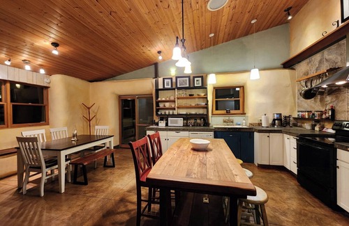 Mariposa House | Mossyrock Strawbale House - Near Yosemite & Townnn