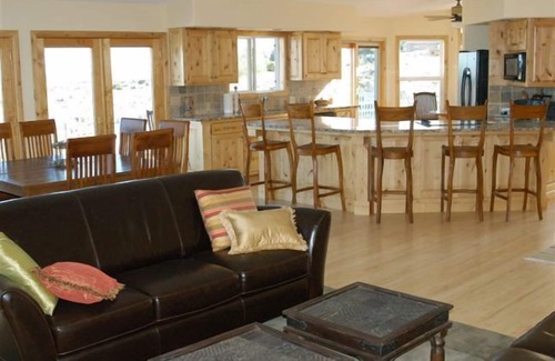 Dingle Villa | Most Beautiful Home On Bear Lake