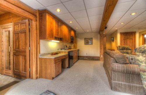 Wilmington House | Most Luxury 7000 Sq ft Log Estate with Pool Hot Tub Sauna